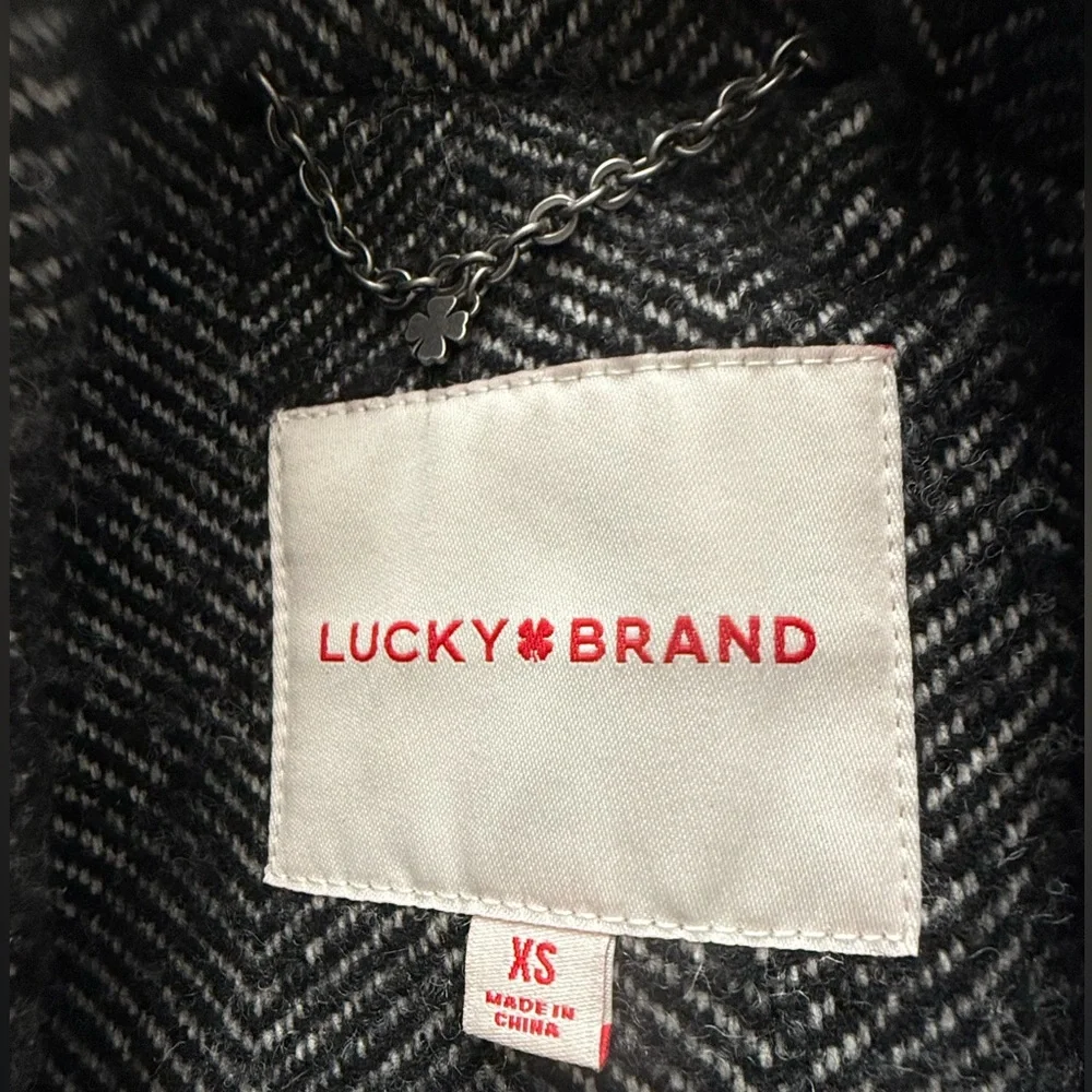 Lucky Brand Oversized Herringbone Double Breasted Coat - Picture 8 of 9